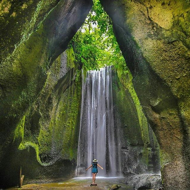 Tukad Cepung Waterfall Bali Sensasi Air Terjun Diantara