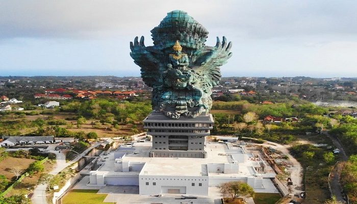 garuda wisnu kencana bali