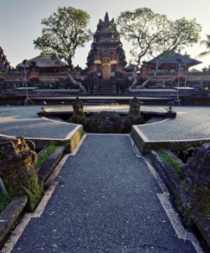 pura taman saraswati